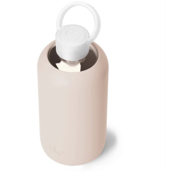 bkr SMOOTH DOE BIG 1L Glass Water Bottle with Silicone Sleeve - Picture 2 of 7